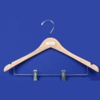 17 Inch Heavy Weight Suit Hanger Clear With Metal Clips